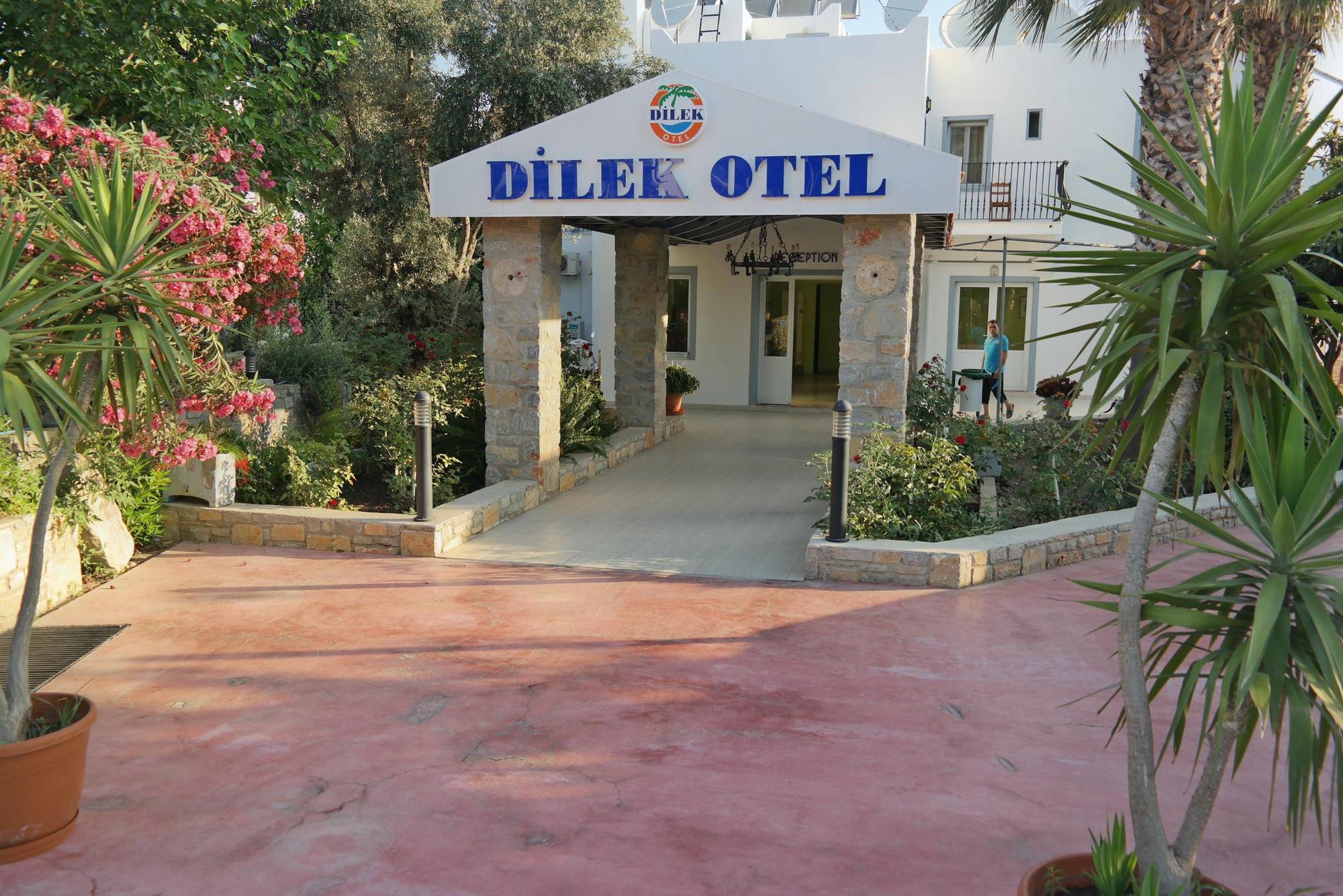Dilek Apart Hotel Gumbet ภายนอก รูปภาพ
